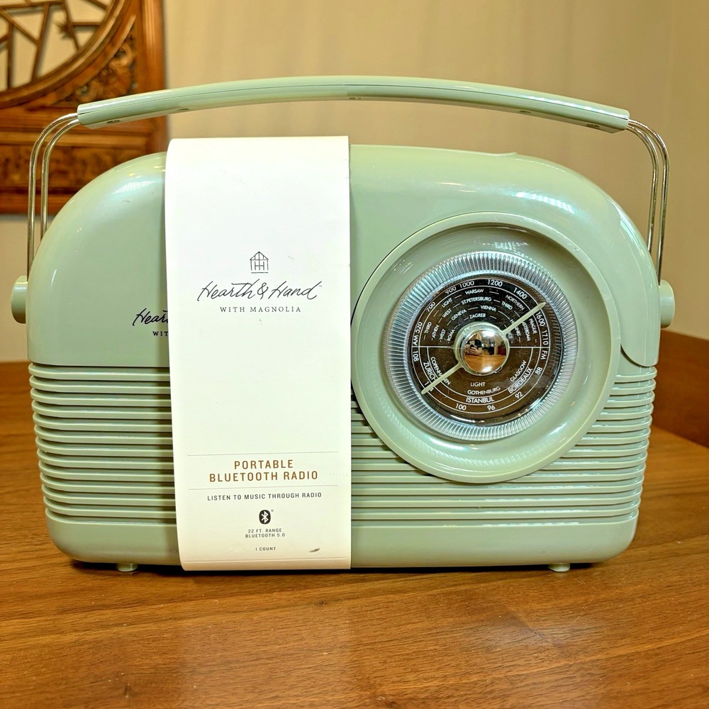 Hearth & Hand with Magnolia Portable AM/FM Bluetooth Radio Green AM29S NEW